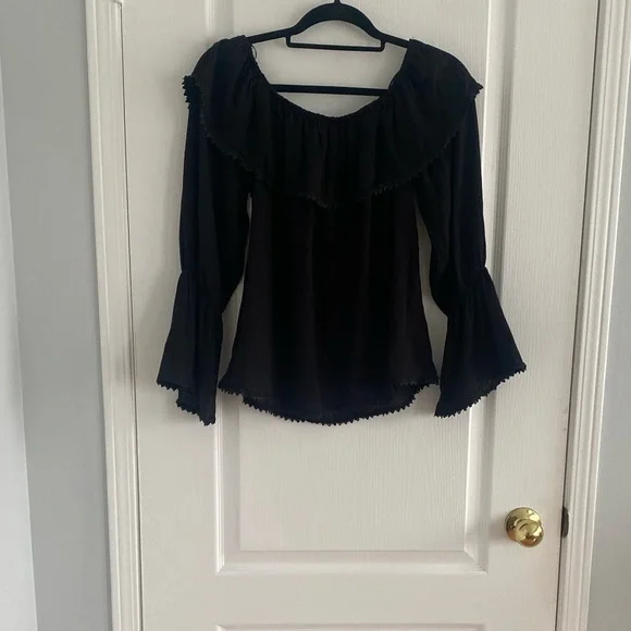 Forever 21 Off the Shoulder Ruffle Top - Picture 2 of 6